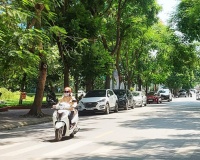 Cả nước ngày nắng nóng, đêm mưa vài nơi