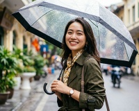 Những thói quen trong mùa mưa dễ làm da xấu đi