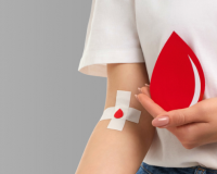 Hiến máu về bị bầm tím tay: Đừng quá lo lắng