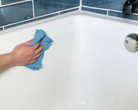 Vì sao phòng tắm dễ bám bụi?
