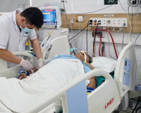 Bệnh viện Bạch Mai thông tin sức khỏe 7 nạn nhân ngộ độc khí clo