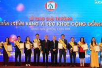 10 doanh nghiệp nhận Cúp vàng vì sức khỏe cộng đồng