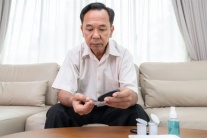 Đái tháo đường 10 năm, đường huyết 11mmol/L có cao không?