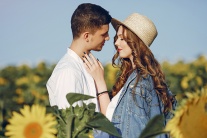 Tử vi thứ Tư (22/10/2025): Nhân Mã sẽ có khoảnh khắc sâu sắc bên người yêu