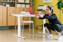 Tập thể dục bao nhiêu phút để giảm tác hại do ngồi nhiều?