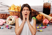 Thủ phạm làm lão hoá da đang nằm ngay trong bếp