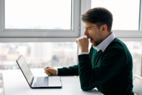 Tại sao chúng ta lại ngáp?