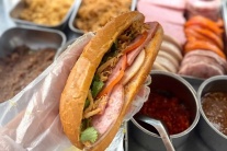 Bộ Y tế: Truy xuất nguồn gốc vụ ngộ độc nghi do ăn bánh mì ở Quảng Ngãi