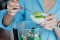 Mặt trái của trào lưu sử dụng bột rau, tảo