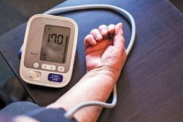 Cách xử lý tăng huyết áp tại nhà