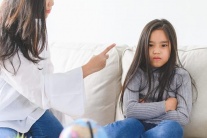 Sai lầm trong cách dạy con mà nhiều cha mẹ Việt mắc phải 