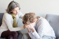 Trầm cảm ở tuổi trung niên tăng nguy cơ sa sút trí tuệ sau này