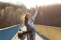 Tử vi thứ Bảy (27/12/2025): Song Tử nên thay đổi thái độ của mình