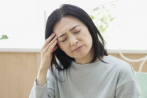 Ăn uống thế nào để giảm khó chịu trong giai đoạn mãn kinh?