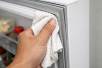 Mẹo làm sạch gioăng cao su tủ lạnh