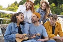 Tử vi thứ Hai (19/1/2026): Ma Kết nên quan tâm hơn tới mọi người xung quanh