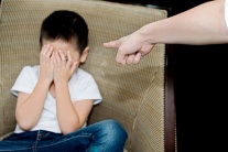 Hậu quả của phong cách nuôi dạy con độc đoán