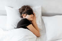 Thủ phạm giấu mặt khiến tóc gãy rụng mỗi đêm?