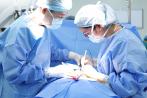 Can thiệp phẫu thuật bướu cường giáp sau 10 năm