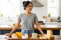 7 loại phô mai giàu đạm giúp no lâu, hỗ trợ giảm mỡ bụng