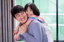 5 yếu tố quan trọng trong mối quan hệ giữa cha và con gái