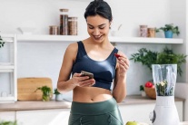 Ăn ngon để tăng cơ: Huấn luyện viên gợi ý bữa sáng giàu chất đạm