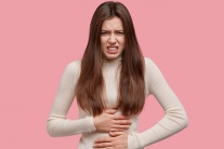 3 cách giảm đầy hơi và khó tiêu trong mùa Đông