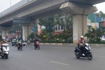 Bắc Bộ vẫn rét, Nam Bộ mưa dông