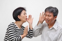 5 sai lầm khi bị ù tai khiến bệnh ngày càng nặng