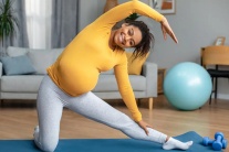 Mẹ bầu tập thể dục giúp con phát triển khỏe mạnh hơn