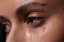 Lợi ích bất ngờ từ việc 'để nước mắt rơi' mà ít người chú ý