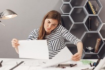 Tử vi thứ Hai (9/3/2026): Bạch Dương đang cảm thấy hơi quá tải