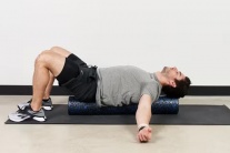 Động tác giãn cơ nên thực hiện cho giấc ngủ ngon