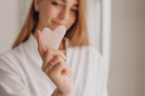 Tử vi thứ Năm (19/3/2026): Bảo Bình không nên coi nhẹ sức khỏe của mình