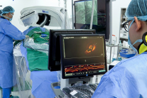 Điều trị vôi hóa động mạch vành bằng sóng xung kích