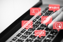 Tử vi thứ Ba (24/3/2026): Cự Giải không nên quá để tâm tới những nhận xét tiêu cực