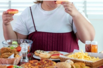 Lạm dụng thực phẩm siêu chế biến ảnh hưởng tới khả năng sinh sản?