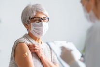 4 vaccine quen thuộc giúp giảm nguy cơ sa sút trí tuệ