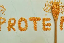 Liệu protein có liên quan đến sỏi thận?