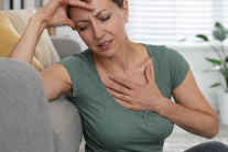 Vì sao người bị mỡ máu cao dễ khó thở hơn khi trời nắng nóng?