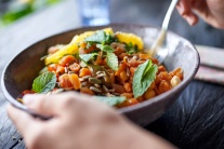 Chế độ ăn cho người bệnh đái tháo đường: Nên ăn và hạn chế gì?