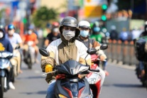 Đầu tuần nắng nóng đỉnh điểm, miền Trung vượt ngưỡng 40°C