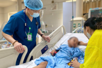 Bé trai 5 tuổi trong vụ tai nạn xe khách ở Tam Đảo được cứu sống