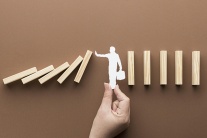 Tử vi thứ Ba (14/4/2026): Bạch Dương đang nắm quyền chủ động trong cuộc sống