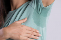 6 cách giúp kiểm soát tình trạng đổ mồ hôi quá mức