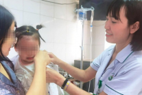 Kịp thời phẫu thuật tái tạo khuôn mặt cho bé gái 22 tháng tuổi bị chó cắn