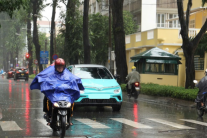 Miền Bắc đón mưa dông rải rác