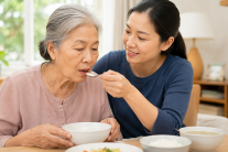 Làm sao để giảm khó nuốt, chảy nước dãi do bệnh Parkinson?