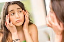 6 thói quen trước giờ ngủ khiến làn da kém tươi tắn  