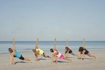 WHO: Yoga giúp duy trì sức khỏe khi về già